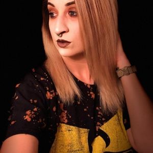 Meet your Posher, Rebekah